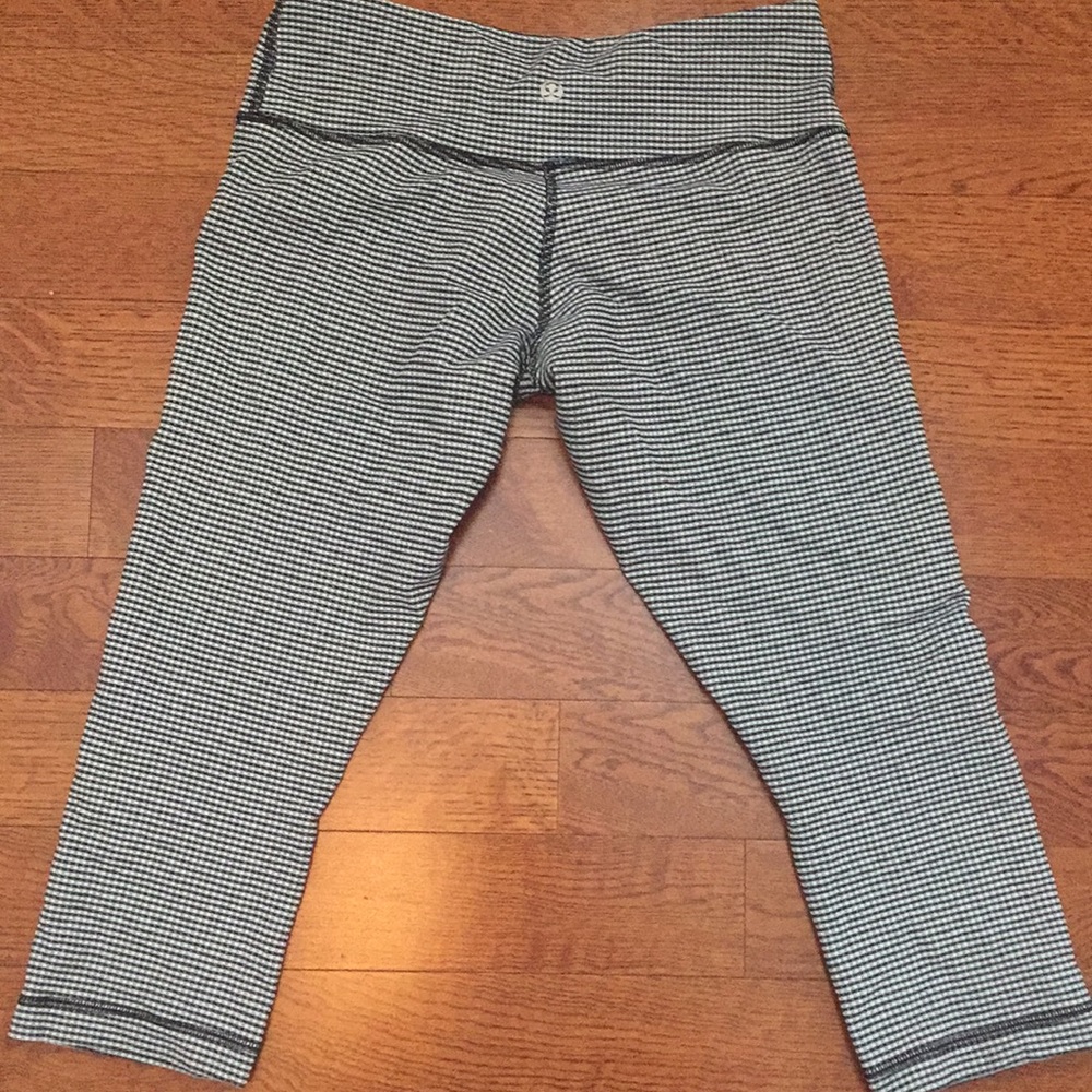 Lululemon gingham wunder under crops